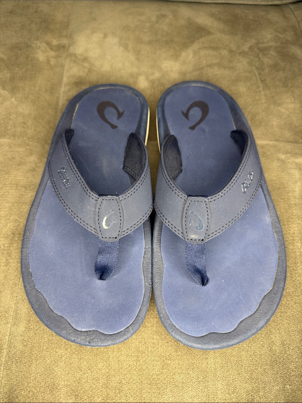 OluKai Ohana Navy Flip Flop Sandals with Cushioned Footbed